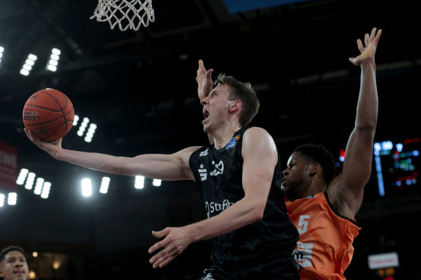 的引援策略 的引援策略